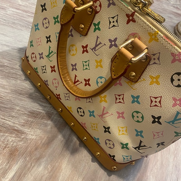 Fun Handbag - Picture 2 of 8